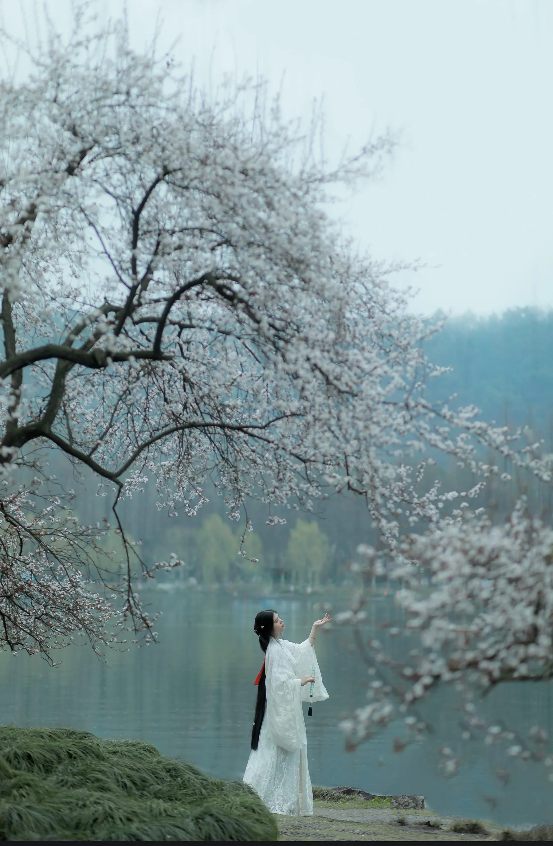 [YITUYU艺图语]2021.12.31 杏花雨 晚晚 [21P]插图1